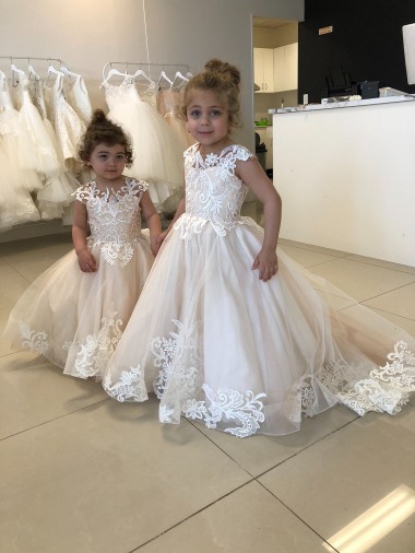Marfil Barco Cola capilla Tul Encaje Largo vestidos de niña de las flores