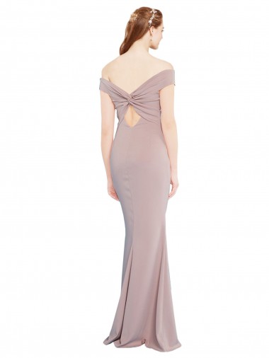 Rosa empolvado Sirena Hombros Descubiertos Cuello en V Crepé Elástico Largo Formales Vestidos de dama de honor / Vestidos de fiesta