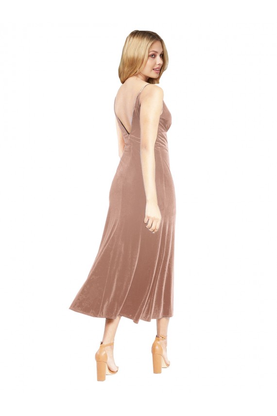 Rosa línea A Cuello en V Midi Terciopelo Elástico Corto Vestidos de dama de honor / Vestidos de fiesta / Vestidos de cóctel Asequibles