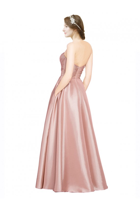 línea A Cuello de Corazón Sin tirantes Satén elástico Largo Formales Vestidos de dama de honor / Vestidos de fiesta Asequibles